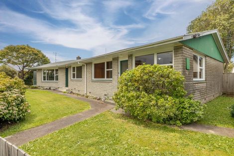 Photo of property in 4 Chedworth Avenue, Bishopdale, Christchurch, 8053