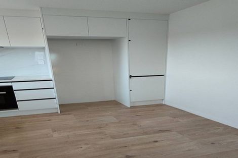 Photo of property in 10/114a Pakuranga Road, Pakuranga, Auckland, 2010