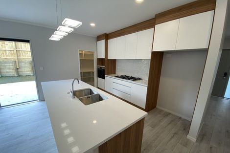 Photo of property in 15 Arahi Place, Rototuna North, Hamilton, 3210