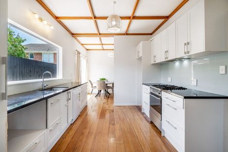 Photo of property in 1/52 Northboro Road, Belmont, Auckland, 0622