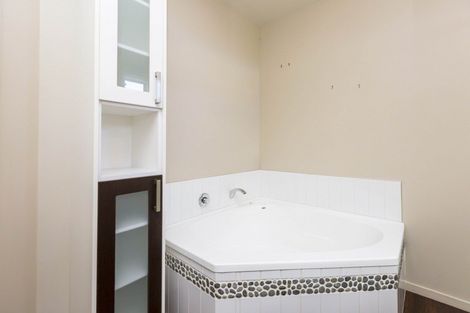 Photo of property in 6 Frankie Stevens Place, Riverstone Terraces, Upper Hutt, 5018