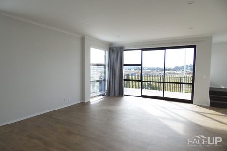 Photo of property in 75 Glidepath Road, Hobsonville, Auckland, 0616