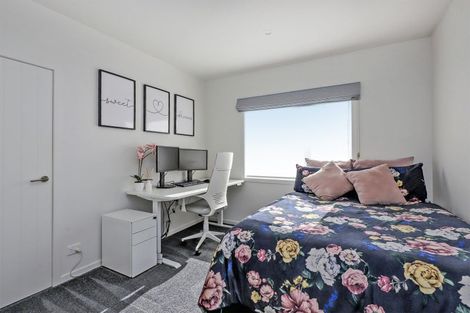 Photo of property in 27a Warwick Crescent, Taradale, Napier, 4112