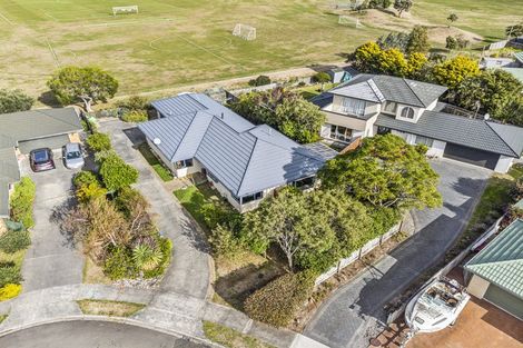 Photo of property in 8 Leigh Place, Paraparaumu Beach, Paraparaumu, 5032
