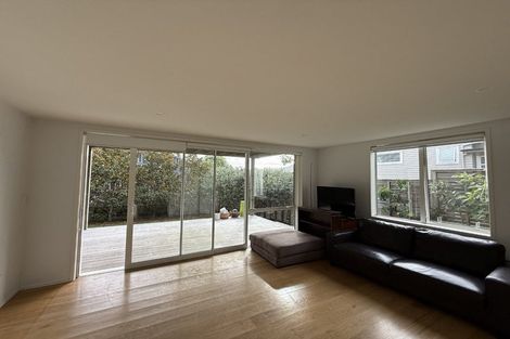 Photo of property in 54e Birkdale Road, Birkdale, Auckland, 0626