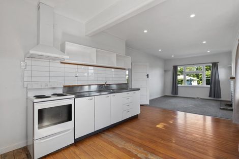 Photo of property in 63 Brois Street, Frankleigh Park, New Plymouth, 4310