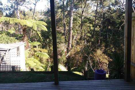 Photo of property in 5 Saddleback Rise, Murrays Bay, Auckland, 0630