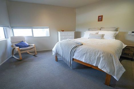 Photo of property in 9/2 Onslow Road, Khandallah, Wellington, 6035