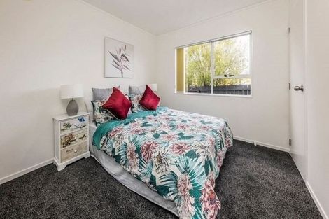 Photo of property in 2/11 Rollerson Street, Papakura, 2110