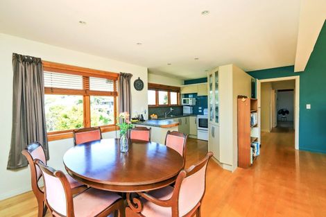 Photo of property in 68 Gillies Crescent, Waimarama, Havelock North, 4294