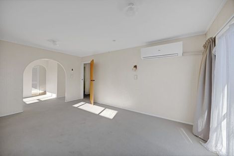 Photo of property in 1/145 Tukapa Street, Westown, New Plymouth, 4310