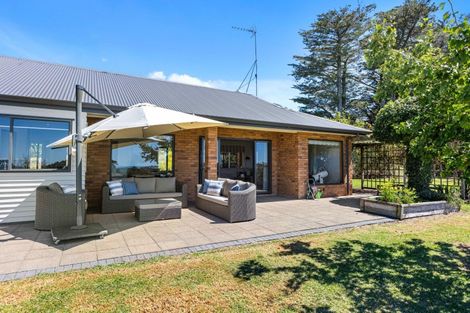 Photo of property in 15 Joblin Road, Wainui, Silverdale, 0994