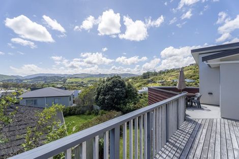 Photo of property in 27 Endeavour Drive, Whitby, Porirua, 5024