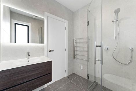 Photo of property in 1/1 Brian Avenue, Forrest Hill, Auckland, 0620