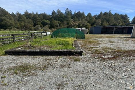 Photo of property in 28 Craig Road, Ruatapu, Hokitika, 7883