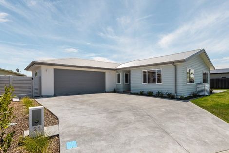 Photo of property in 21 George Yee Place, Taradale, Napier, 4112