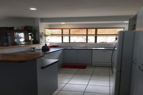 Photo of property in 2b Brookesmith Drive, Waiuku, 2123