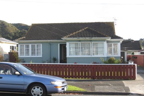 Photo of property in 13 Shearer Crescent, Naenae, Lower Hutt, 5011