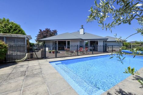 Photo of property in 5 Warrington Court, Carterton, 5713