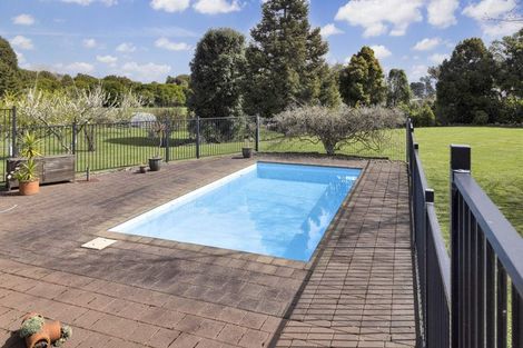 Photo of property in 225 Waitohu Valley Road, Otaki, 5583