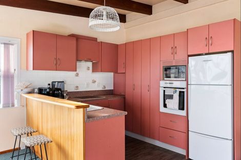 Photo of property in 15 Makorori Beach Road, Makorori, Gisborne, 4073