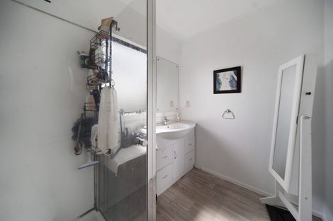 Photo of property in 2/9 Bellville Drive, Clendon Park, Auckland, 2103