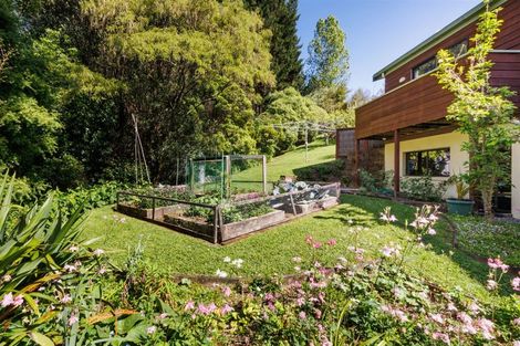 Photo of property in 296 Aokautere Drive, Aokautere, Palmerston North, 4471