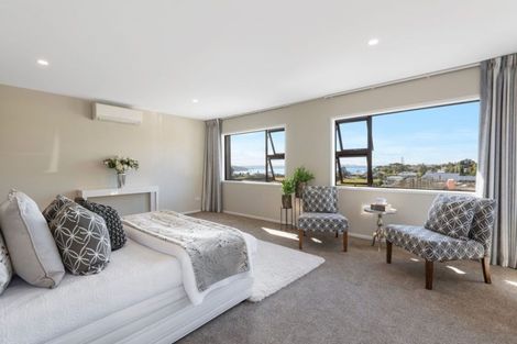 Photo of property in 10 Waititiro Rise, Stanmore Bay, Whangaparaoa, 0932