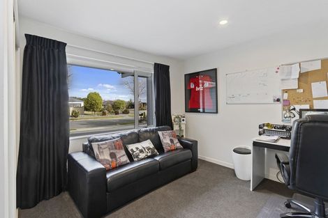 Photo of property in 30 Mounter Avenue, Northwood, Christchurch, 8051