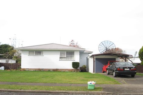 Photo of property in 15 Medina Place, Half Moon Bay, Auckland, 2012