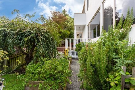 Photo of property in 2/18 Sedgwick Way, Westmorland, Christchurch, 8025