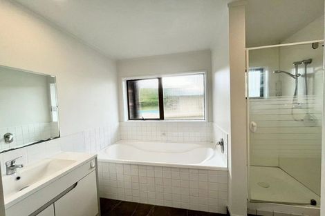 Photo of property in 143 Hamlin Road, Ardmore, Papakura, 2582