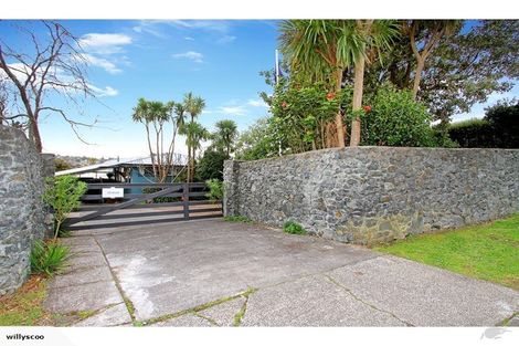 Photo of property in 4 Weatherly Road, Torbay, Auckland, 0630