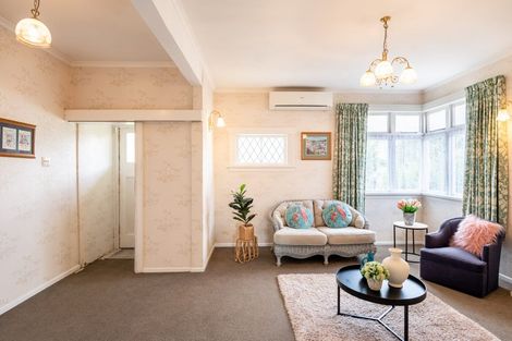 Photo of property in 13 Retter Street, Paparangi, Wellington, 6037