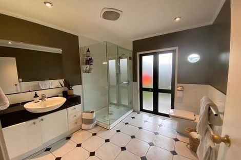 Photo of property in 28a Clovelly Road, Bucklands Beach, Auckland, 2012