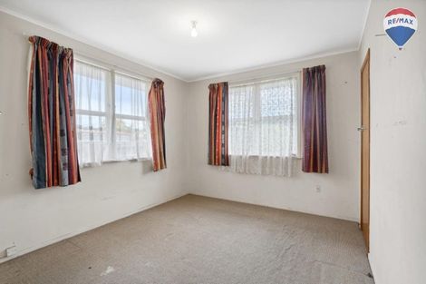 Photo of property in 4 Benge Crescent, Clouston Park, Upper Hutt, 5018