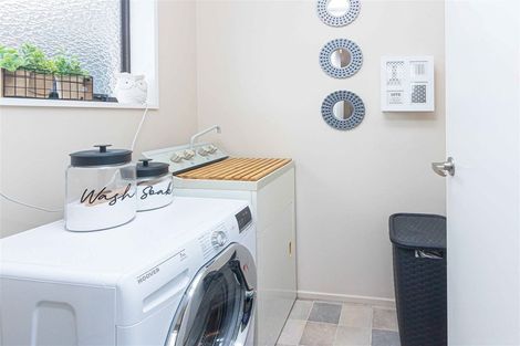 Photo of property in 2/41 Beauford Place, Parklands, Christchurch, 8083