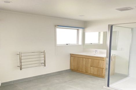 Photo of property in 189 Rangatira Road, Beach Haven, Auckland, 0626