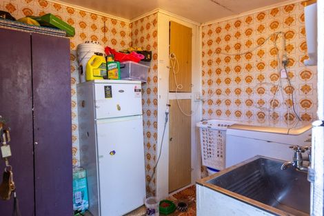 Photo of property in 2 Gladstone Street, Dannevirke, 4930