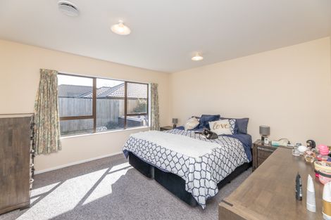 Photo of property in 166a Breezes Road, Aranui, Christchurch, 8061
