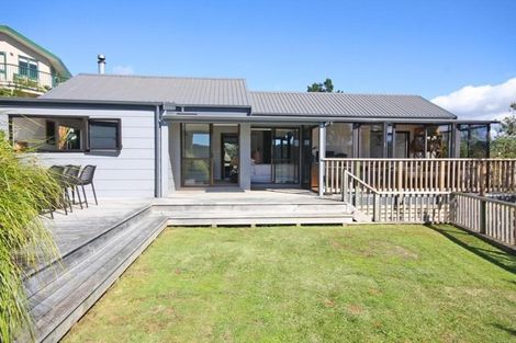 Photo of property in 130 Tirohanga Drive, Whangamata, 3620