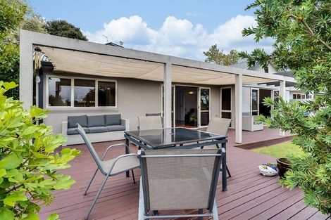 Photo of property in 37 Greenfield Drive, Western Heights, Hamilton, 3200