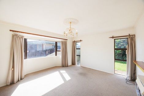 Photo of property in 7 Edgecombe Court, Roslyn, Palmerston North, 4414
