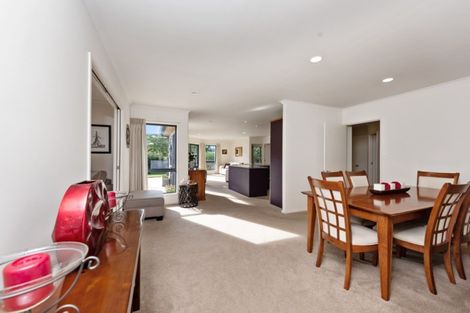 Photo of property in 25 Waipuna Grove, Welcome Bay, Tauranga, 3112