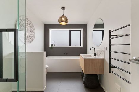 Photo of property in 13 Wheat Street, Jacks Point, Queenstown, 9371