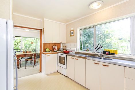 Photo of property in 201 Godley Road, Titirangi, Auckland, 0604