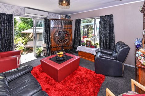 Photo of property in 12 Ulay Place, Clover Park, Auckland, 2019