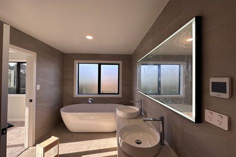 Photo of property in 43b The Avenue, Albany, Auckland, 0632