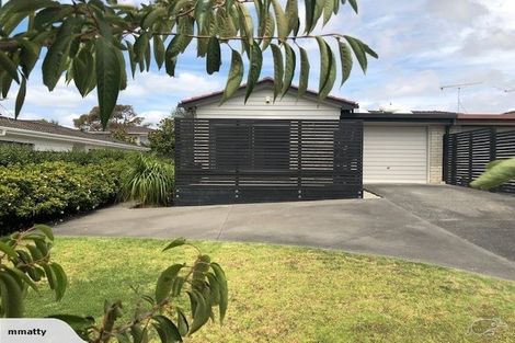 Photo of property in 6a Ursula Place, Half Moon Bay, Auckland, 2012