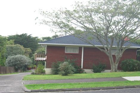 Photo of property in 18 Te Anau Place, Pakuranga Heights, Auckland, 2010